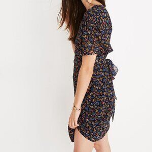 Madewell Cross-Front Mini Dress in Garden Party Size 0 cottage core